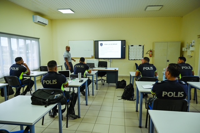 K9 Unit A Haya Curso Pa Conoce Cacho Mas Miho.2