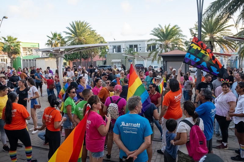 E Sosten Na E Comunidad Lgbtqi A Demostra Di Ta Grandi.2