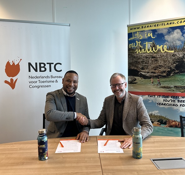 Organisashonnan Di Turismo Nbtc I Tcb Ta Firma Deklarashon Di Intenshon Pa Kolaborashon Den Futuro 1