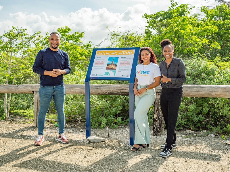 Tourism Corporation Bonaire Ta Lansa Proyekto Di Senalisashon Na Boneiru ‘Whats In Our Nature Pa Mehora Eksperensia Di Nos Hendenan I Di Bishitantenan Di Boneiru