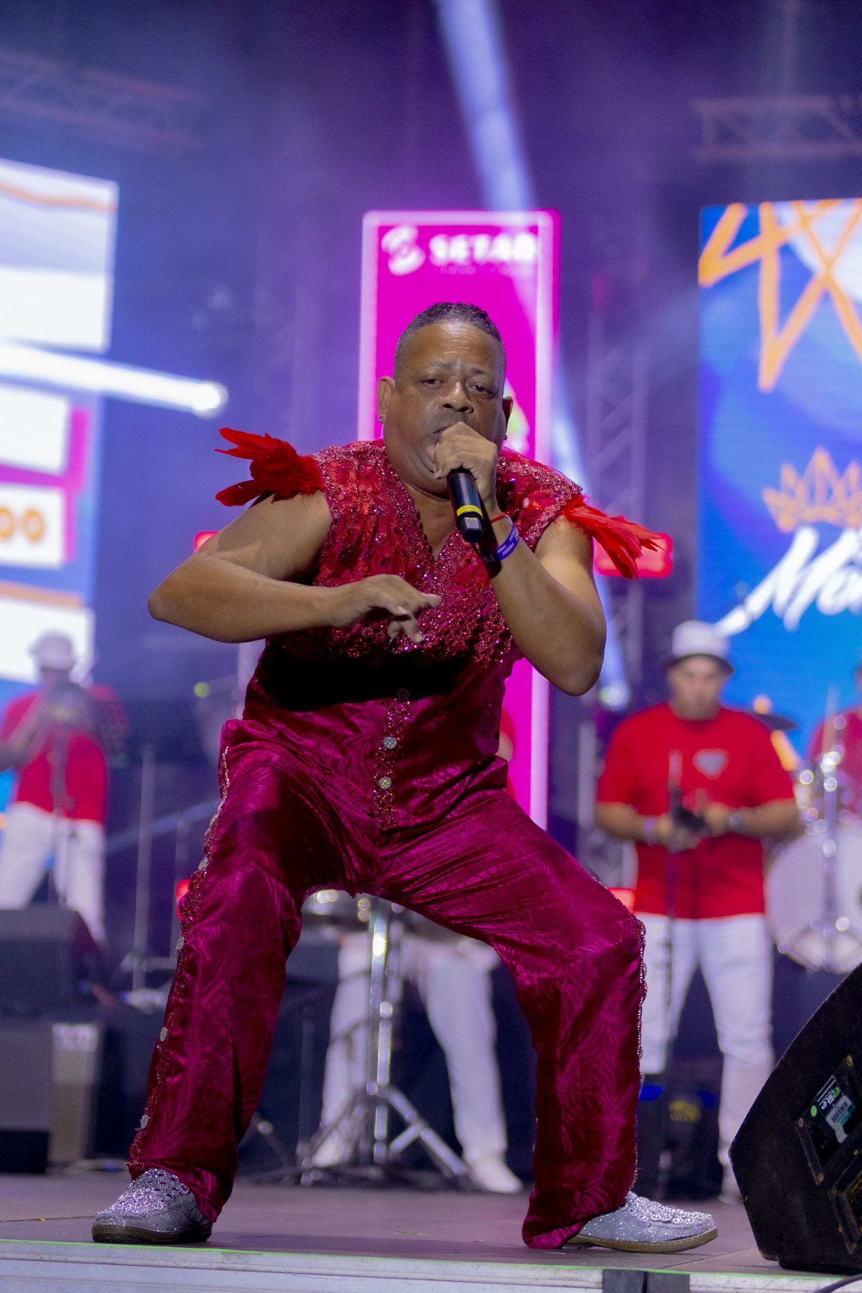 Aruba Bank Ta Promove Musica Y Cultura Como Sponsor Principal Di Aruba Caiso Soca Monarch Pa Carnival 70.23 Scaled