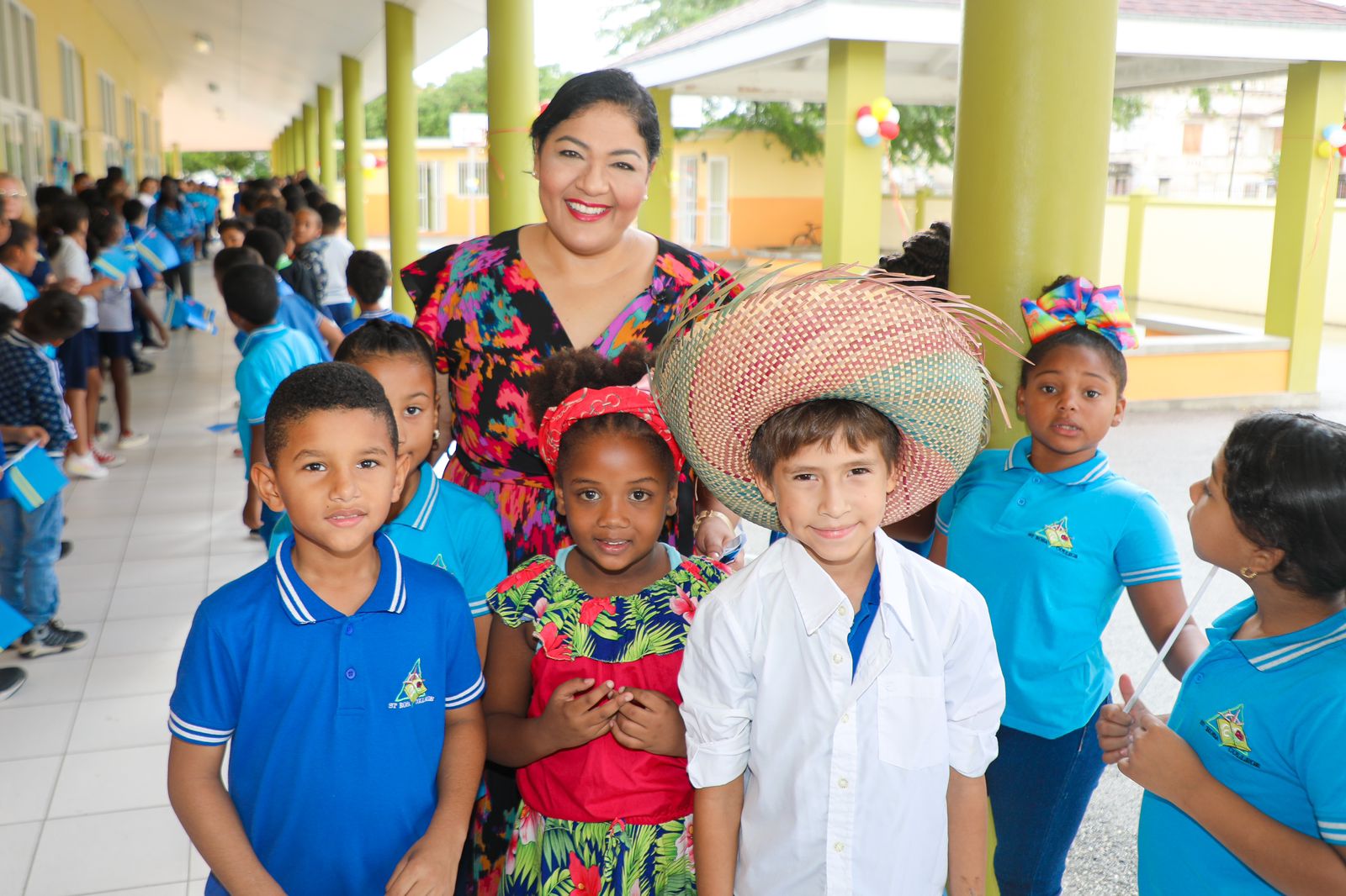 Minfic Bishita Na Dominicus Y Rosa College 14