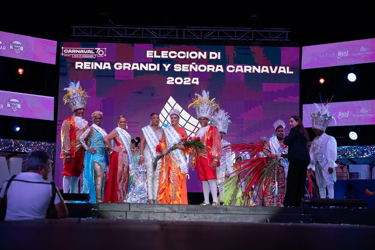 Minister Maduro Ta Felicita Reina Grandi Gedis Jansen Y Senora Carnaval Tatiana Tromp Como E Reinanan Cu Lo Guia Aruba Su Carnaval 70 1