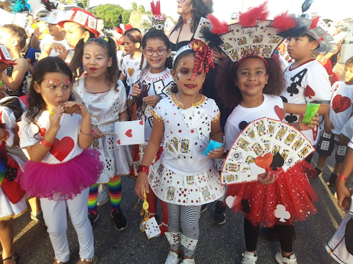 Parada Di Carnaval Di Colegio Laura Wernet Paskel