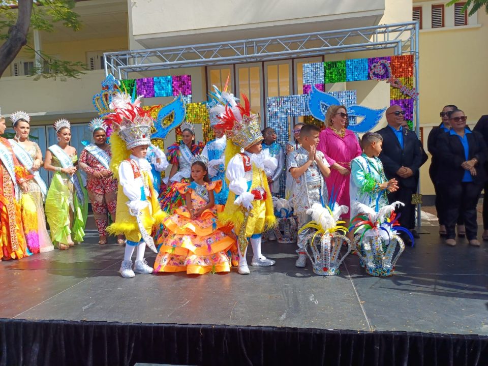 Presidente Dio Smac Cu Su Mensahe Pa Carnaval 70