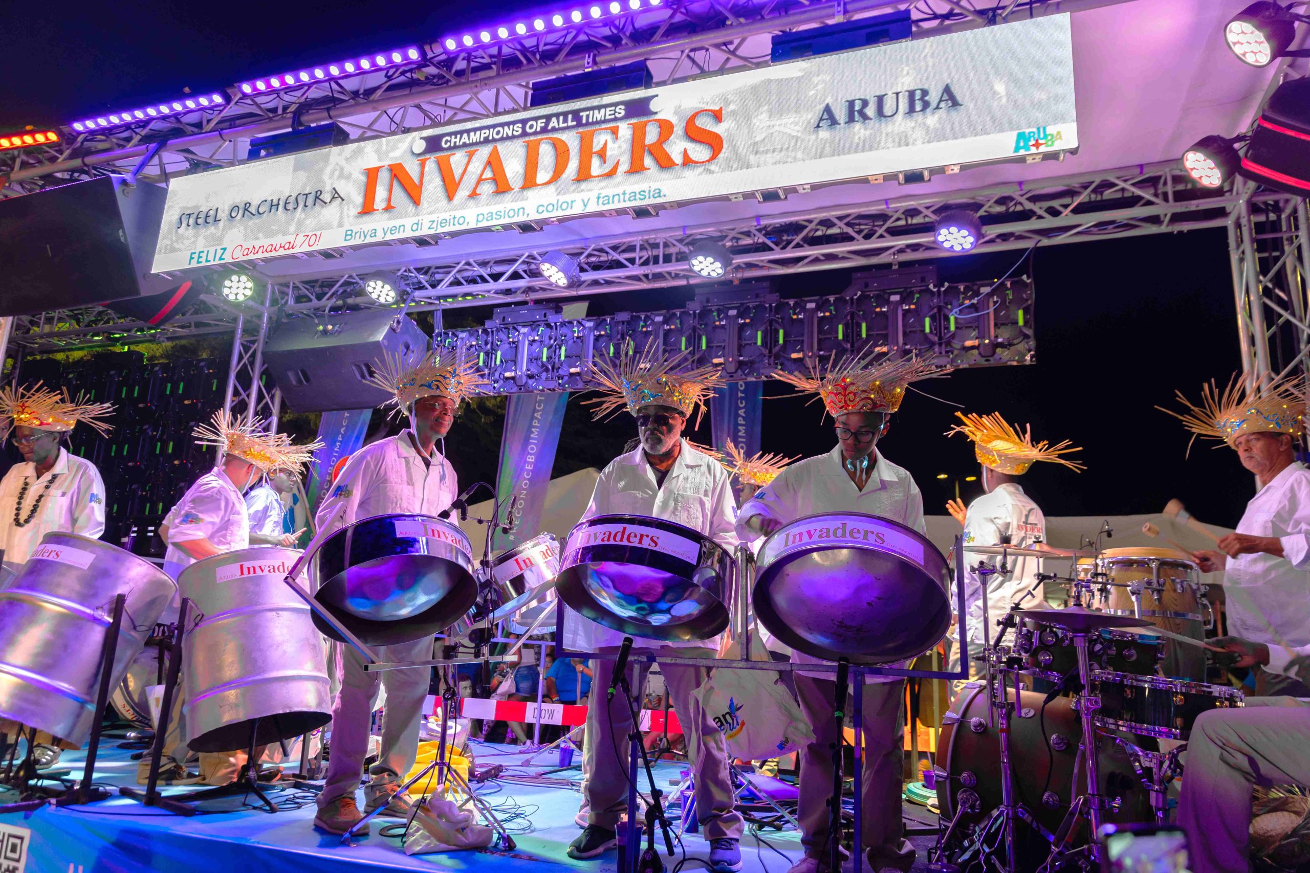 Aruba Tourism Authority A Estrena Proyecto Espectacular Di Steelpan   ATA Invaders Lighting 33 Scaled 