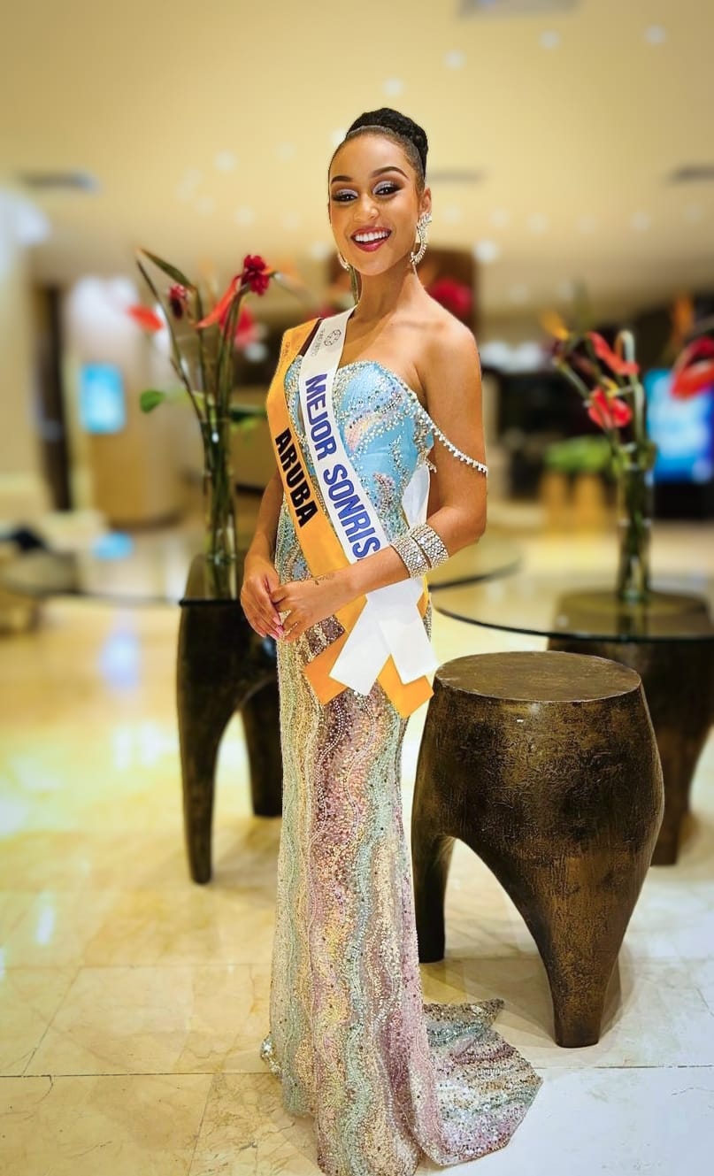 Aruba Ta Logra Top 12 Y Best Smile Den Miss Teen Grand Universe 2024 1