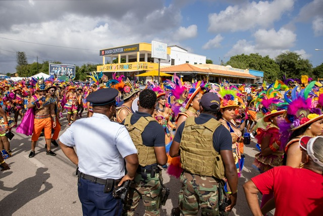 Militarnan Di Korsou Ta Keda Desplega Durante Karnaval.33