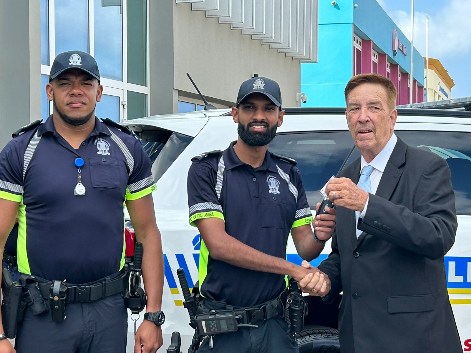 Pedro Shon Pe Krozendijk Como Polis Sea Bo Mes Bao Di Tur Circunstancia 2