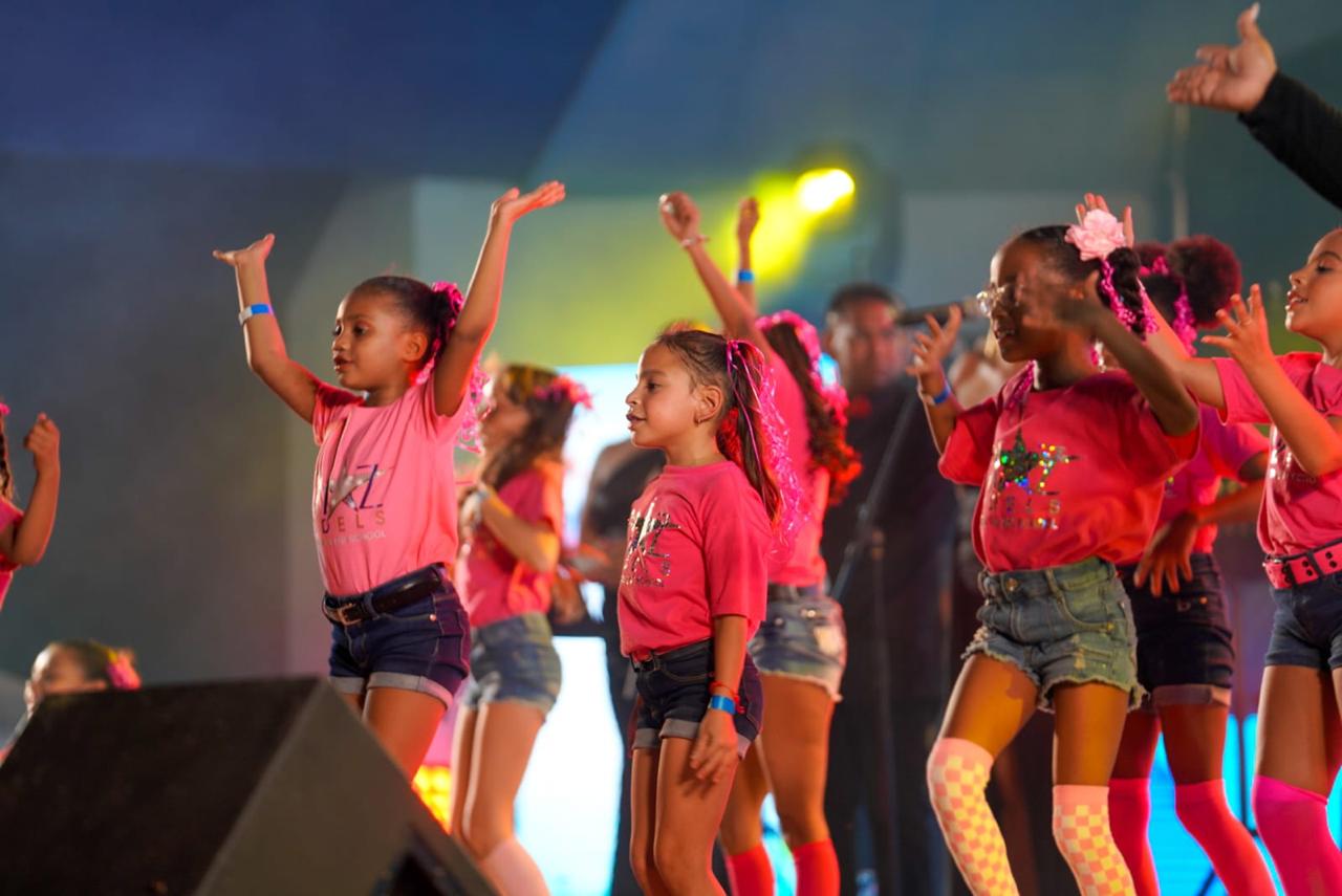 Pueblo Di Aruba A Sali Masalmente Pa Celebra Nos Dia Nacional 5