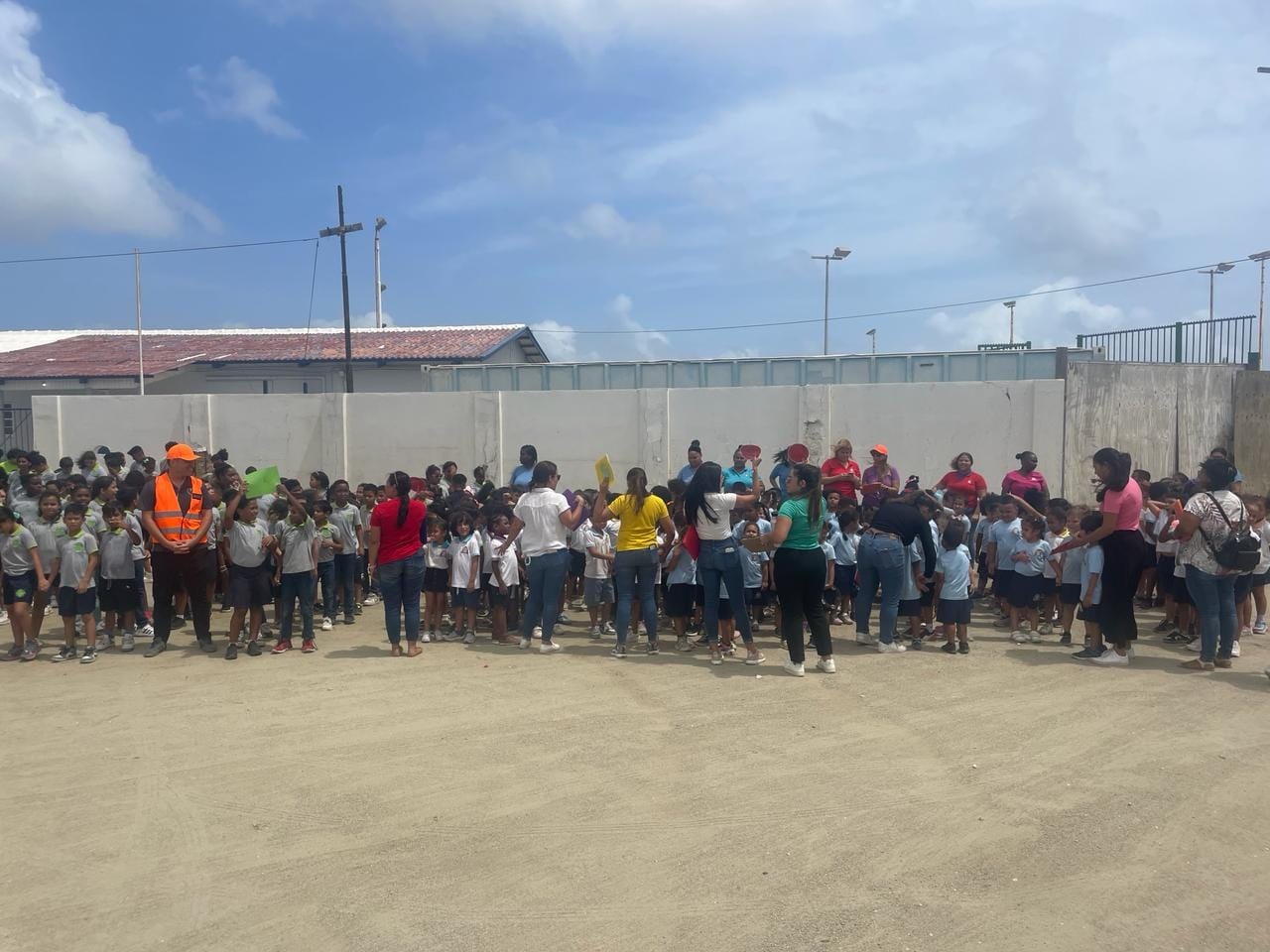 Ta Lamenta Cu Directornan Di Departamentonan Di Gobierno No Ta Laga E Ambtenaarnan Participa Na Training Nacional Regional Di Tsunami 6