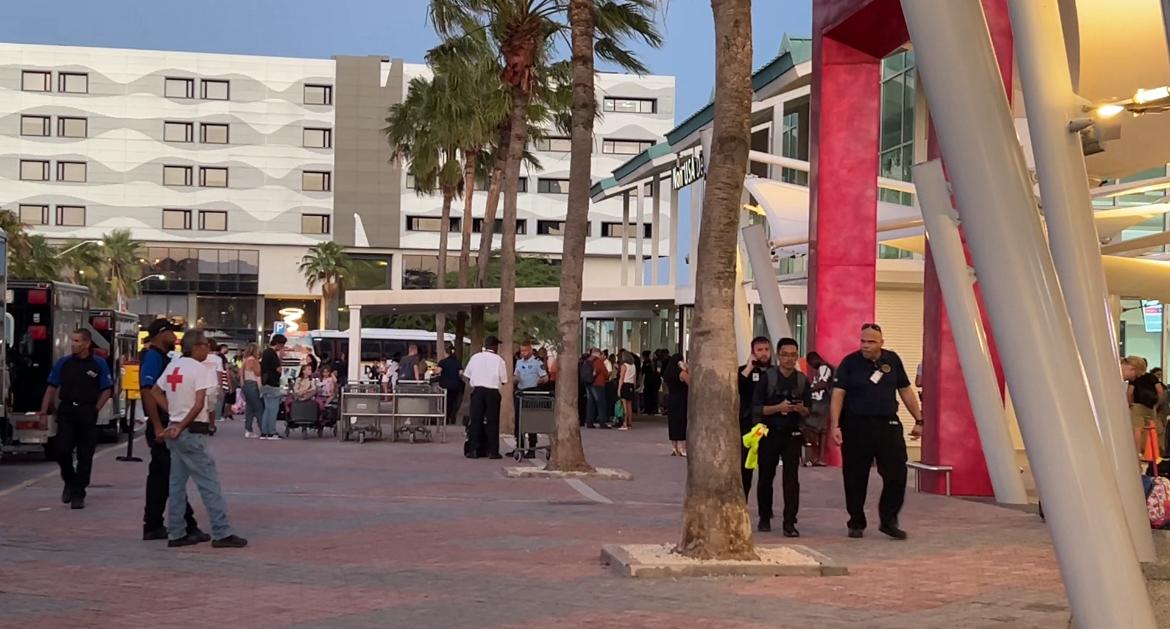 Aeropuerto Di Aruba 10