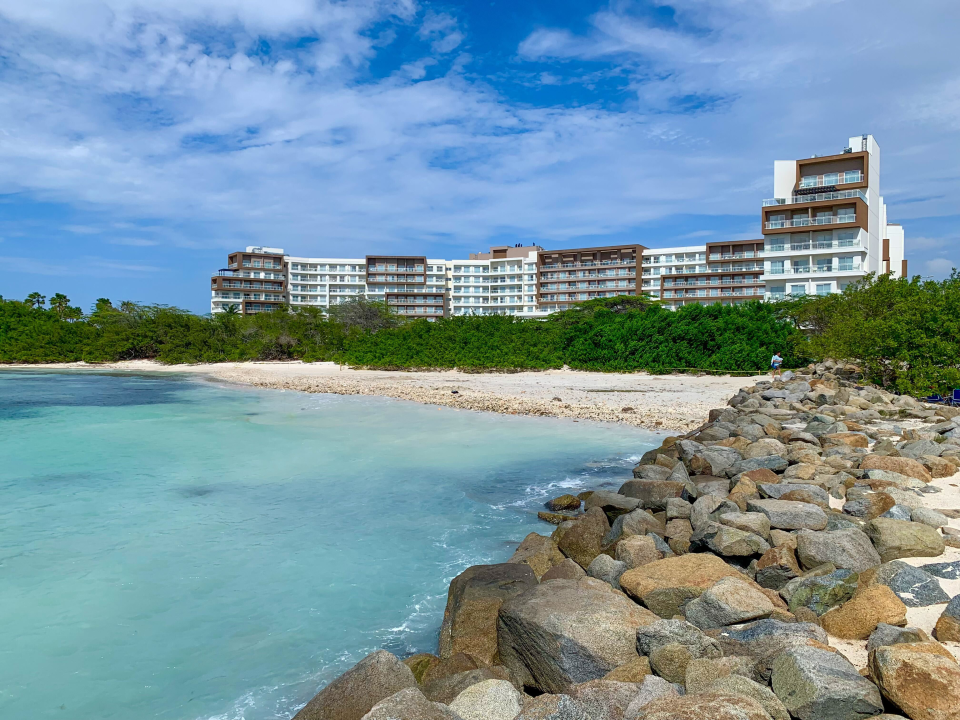 Beach Aruba Mintino