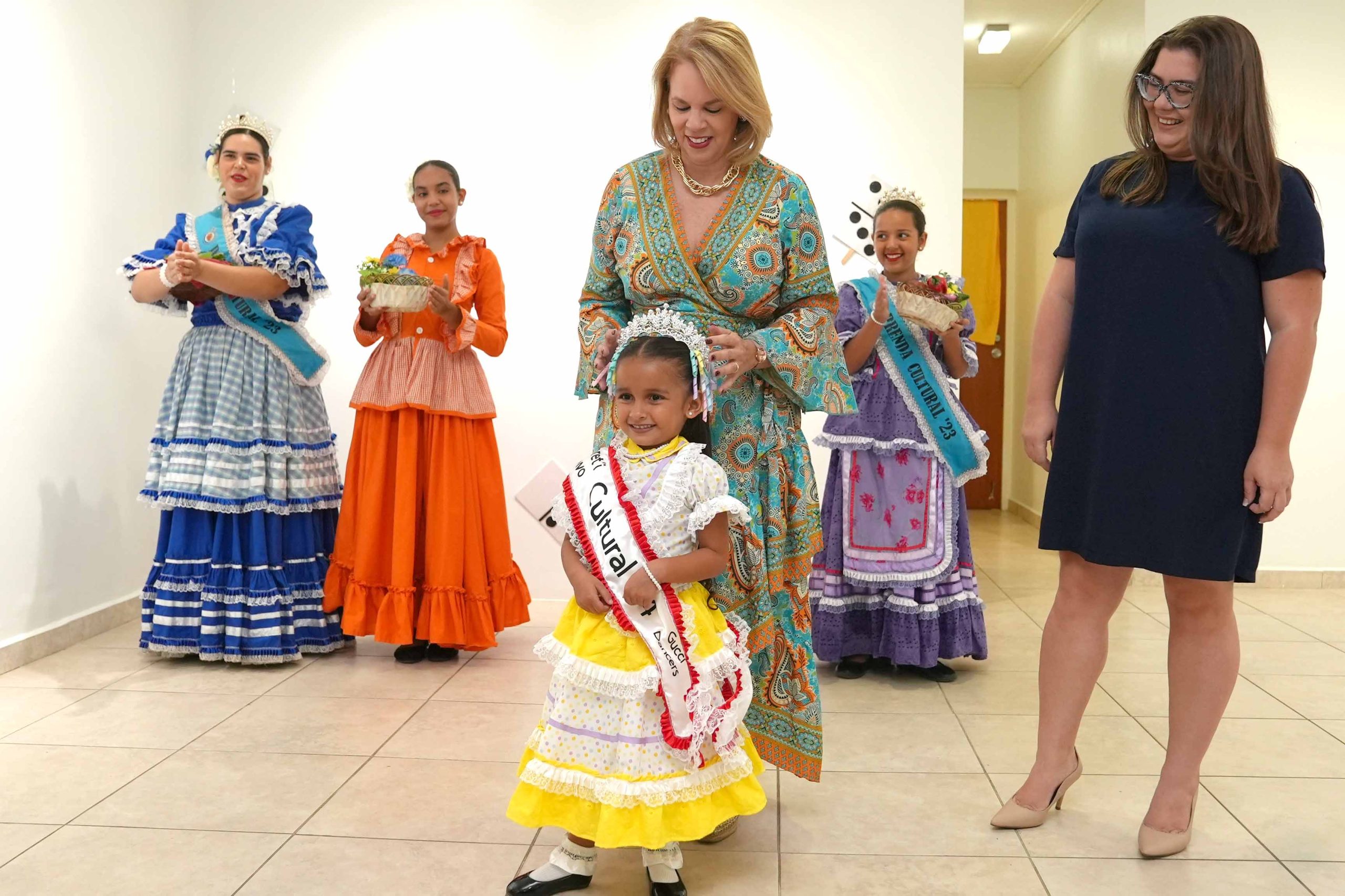 Mp Coronacion Reina Cultural Gucci Dancers 3 Scaled