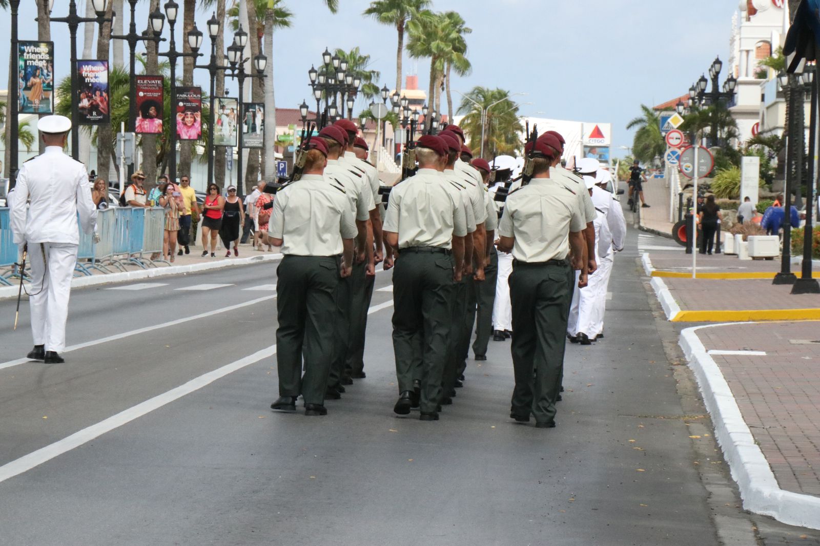 Gobernador Di Aruba 10