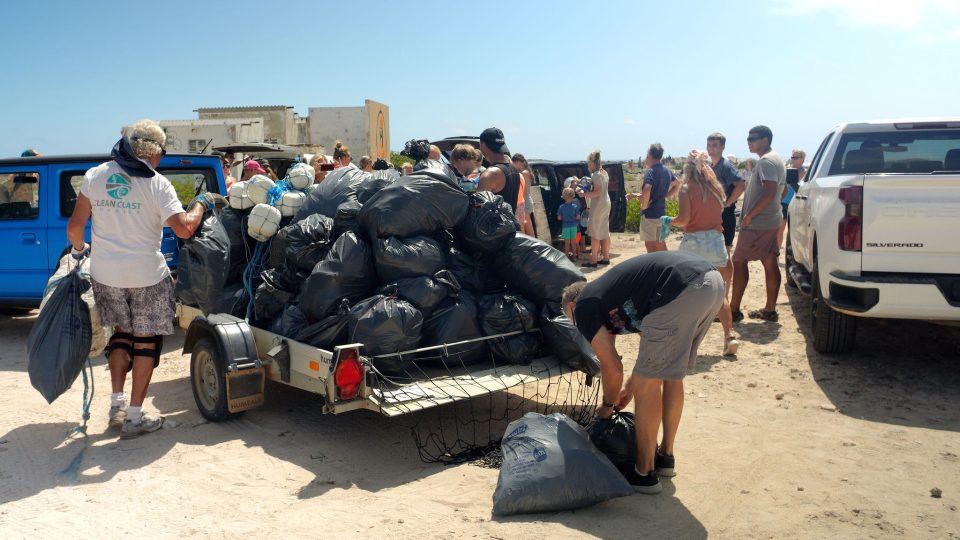 International Coastal Clean Up Day 1